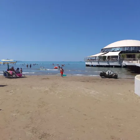 Xhelalit Large Ensuite Homestay