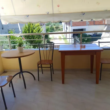 Homestay Xhelalit Large Ensuite