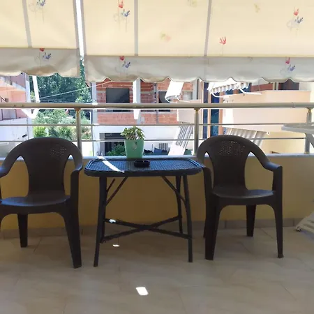 Xhelalit Large Ensuite * Durres