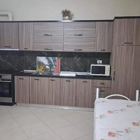 Xhelalit Large Ensuite Durrës