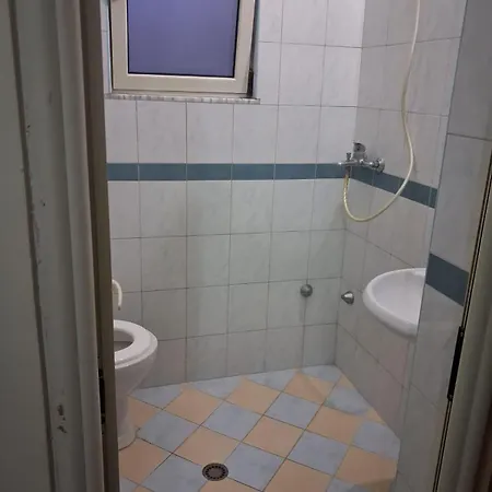 Xhelalit Large Ensuite * Durrës