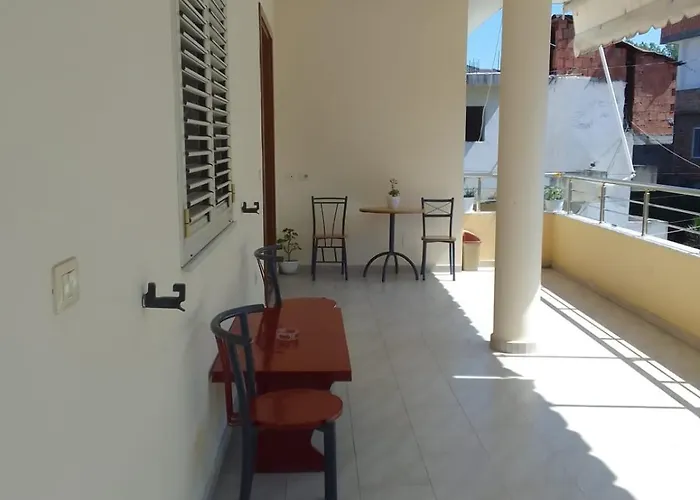 Xhelalit Large Ensuite Accommodatie bij particulieren Durrës